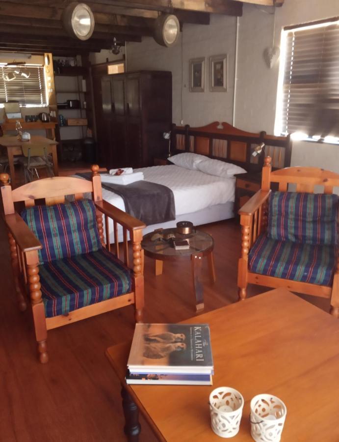 Pureplaas Self Catering Volmoed Oudtshoorn Klein Karoo Appartement Buitenkant foto